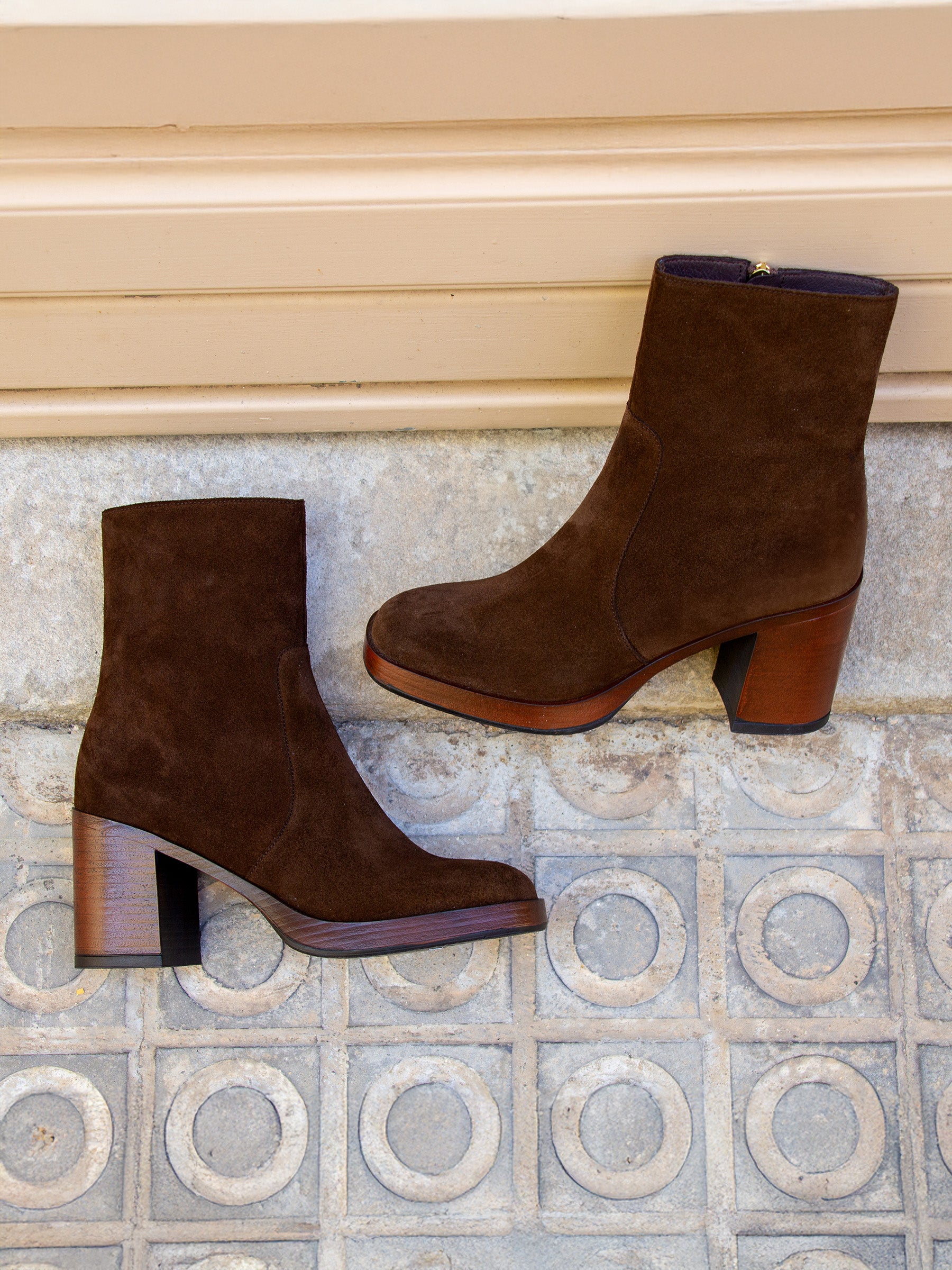 boots-daim-femme-071vve-1.jpg Bottines plateforme cuir daim marron – Image 1