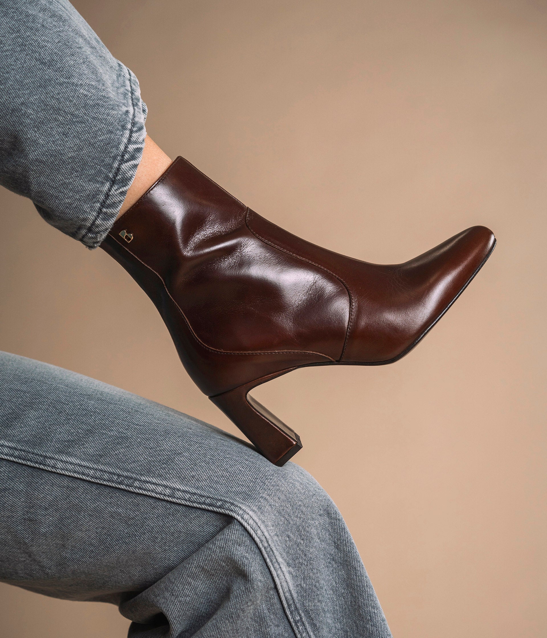 boots-femme-marron-424rpa-1.jpg Boots Etoile chocolat Bocage Femme | Bocage – Image 1