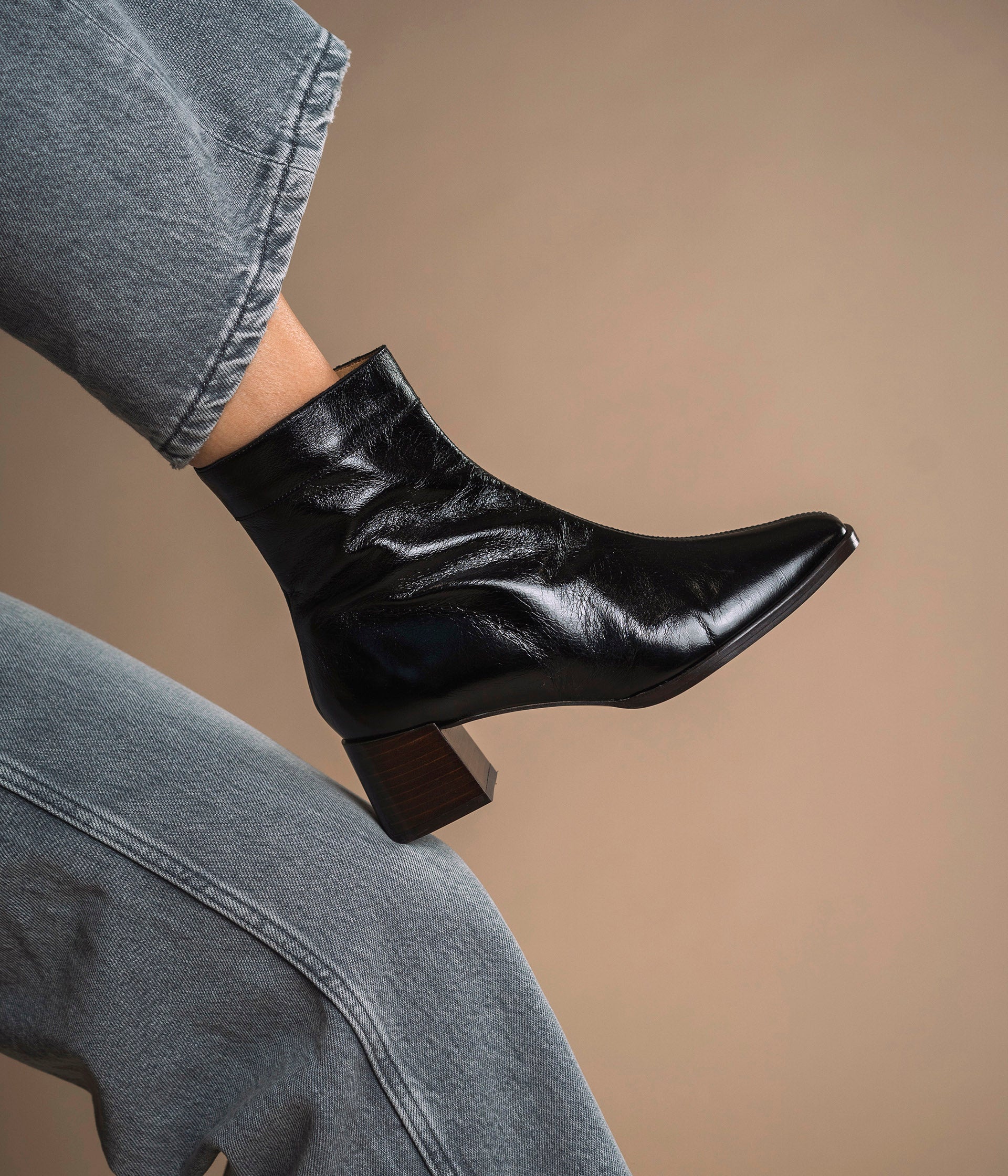 boots-femme-noir-157vci-1.jpg Boots Tamara noir Bocage Femme | Bocage – Image 1