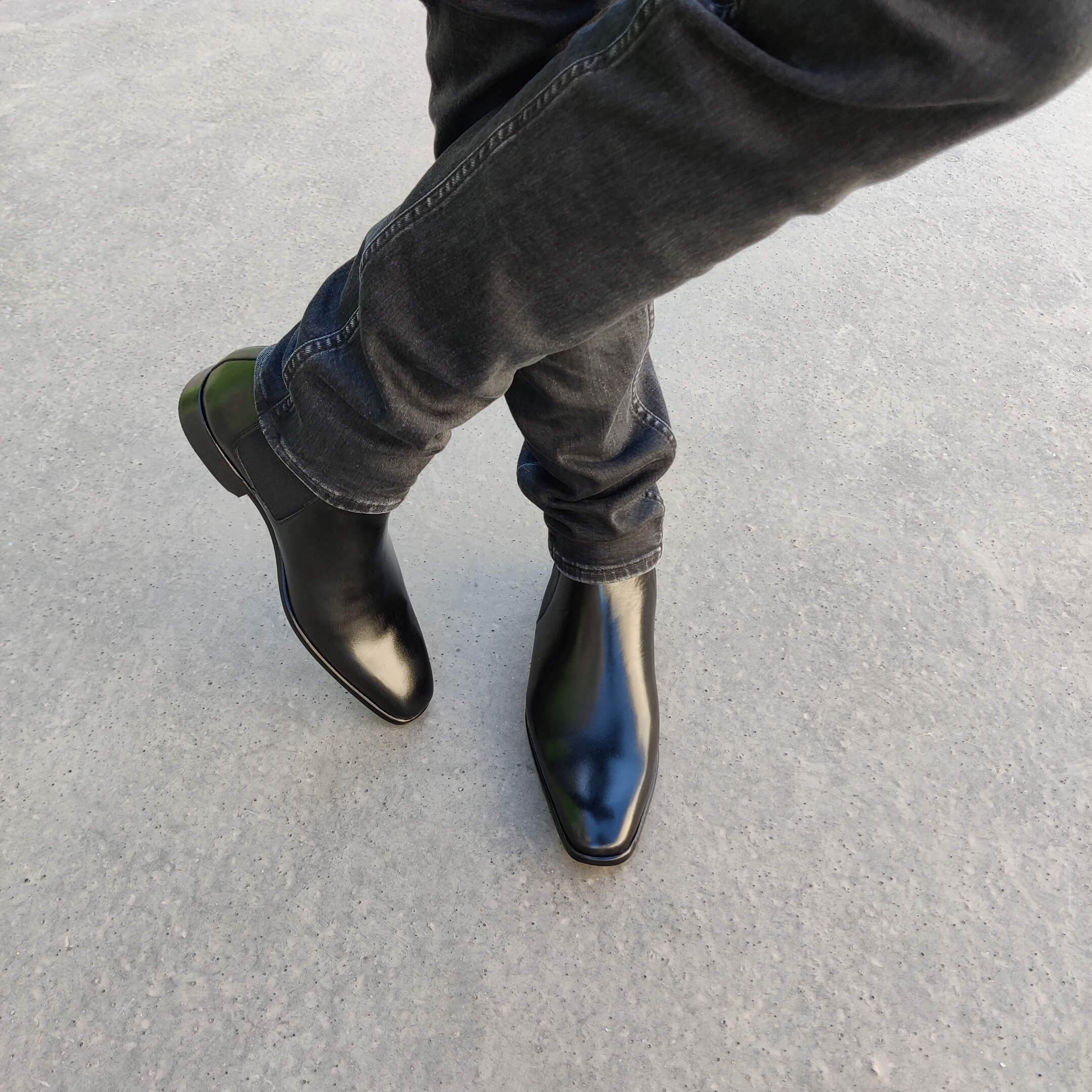boots-noir-052akc-1.jpg Chelsea Boots Homme Cuir Noir Giuliano – Image 1