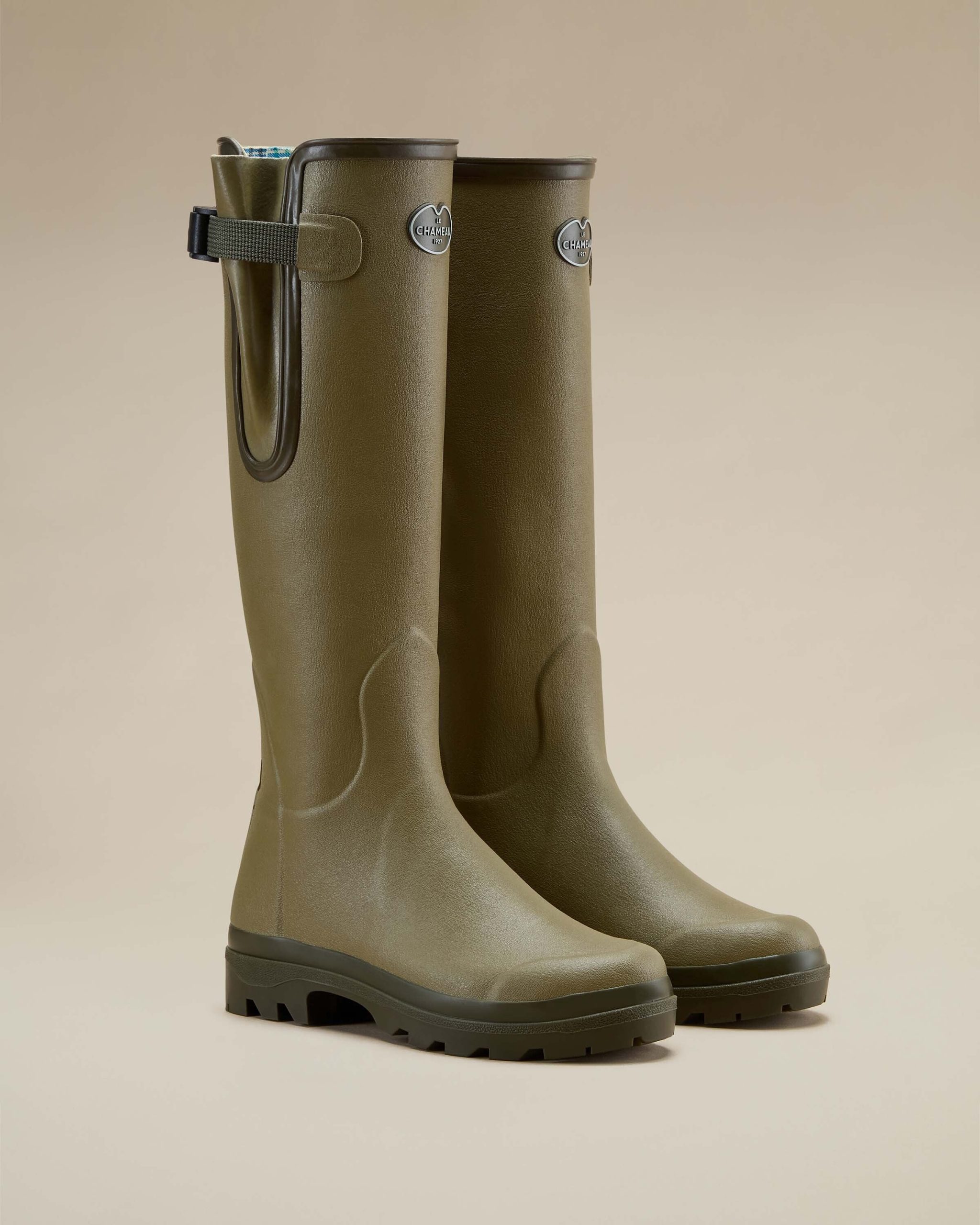 botte-chameau-180aea-1.jpg Bottes Wellington fabriquées à la main depuis 1927 | Le Chameau – Image 1