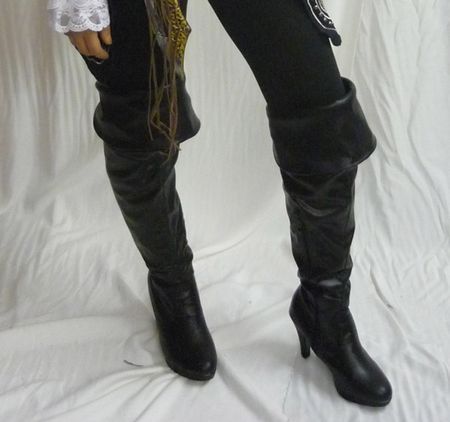 botte-cuissarde-femme-846rym-1.jpg Bottes cuissardes Noires – Image 1