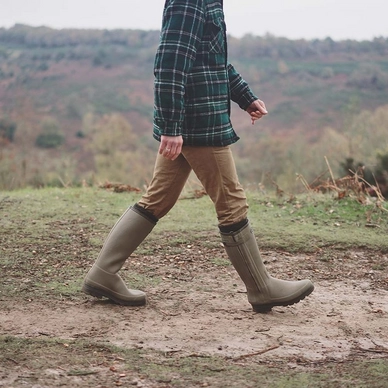 botte-de-chasse-670kgb.webp Bottes en Caoutchouc Le Chameau Botte Chasseur Doublée néoprène Homme Vert | Bottespluie – Image 1