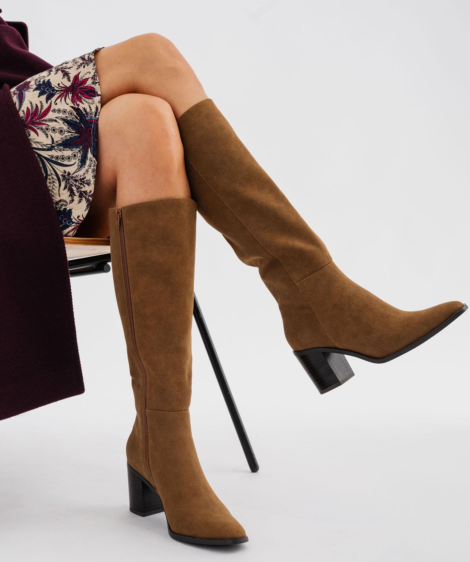 botte-talon-femme-905sni-1.jpg Bottes à talon en suédine femme – Image 1