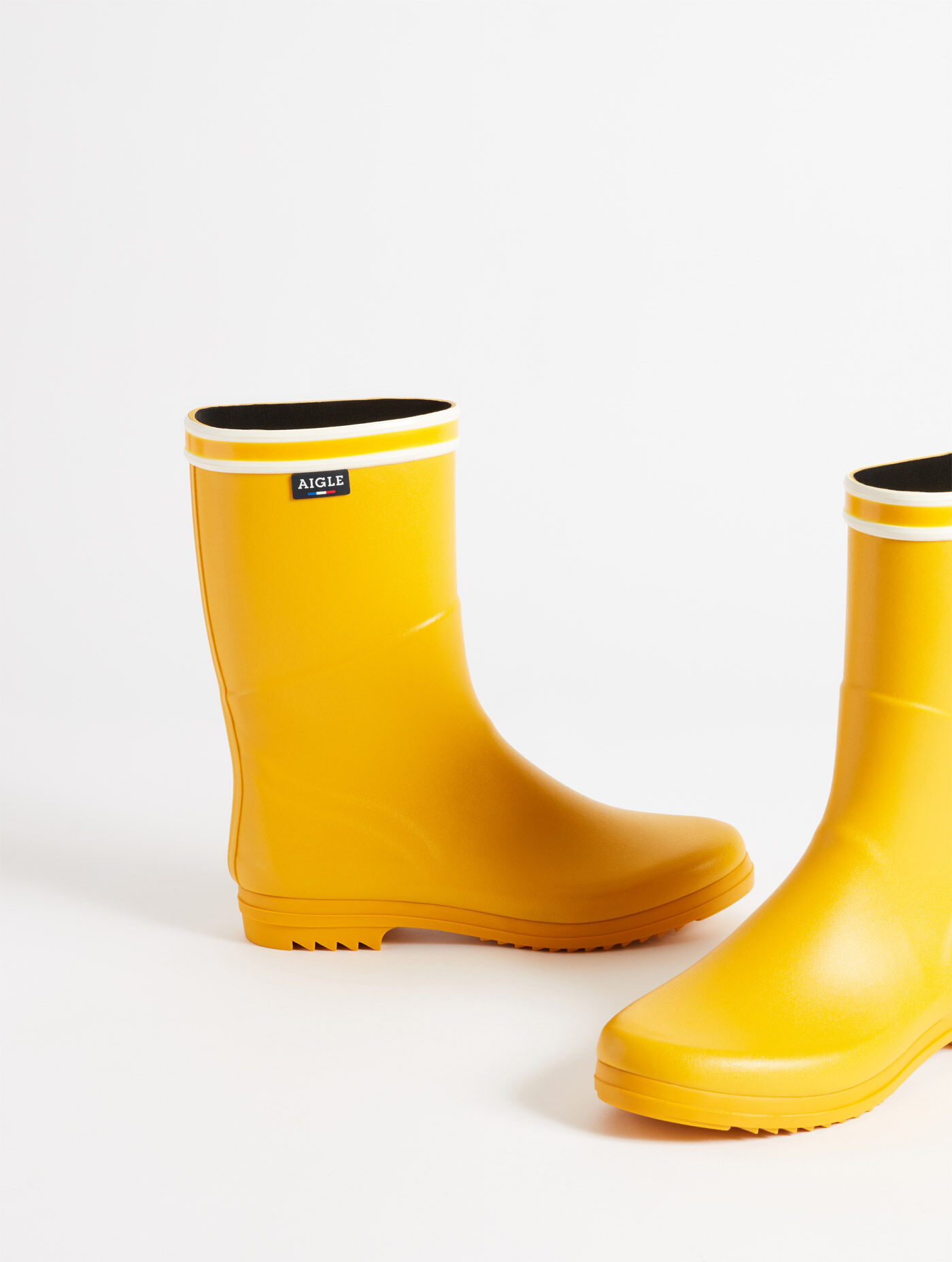 bottes-de-pluie-aigle-976zvl-1.jpg Bottes à la double bande blanche Made in France Jaune femme | AIGLE – Image 1