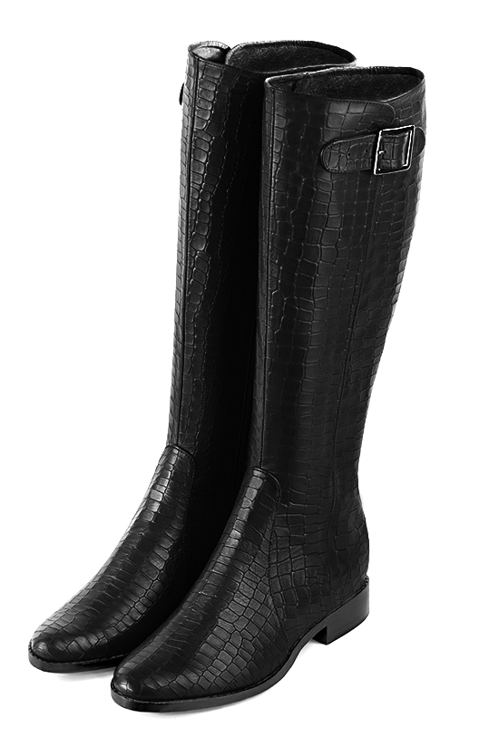 bottes-plates-femme-cuir-989ebs-1.jpg Bottes cavalière habillées femme sur mesure en cuir noir satiné à semelle en cuir plate Florence Kooijman – Image 1