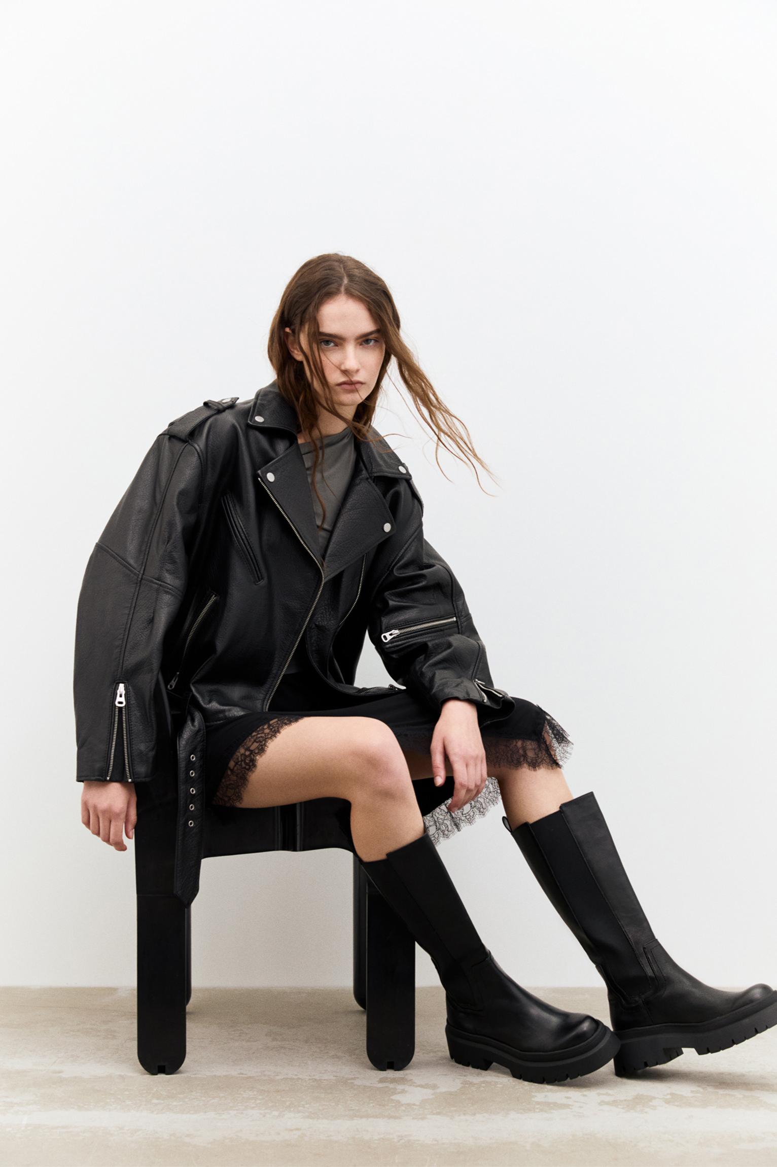 bottes-pull-and-bear-283lzk-1.jpg Bottes montantes à semelle épaisse | Pull&Bear Canada – Image 1