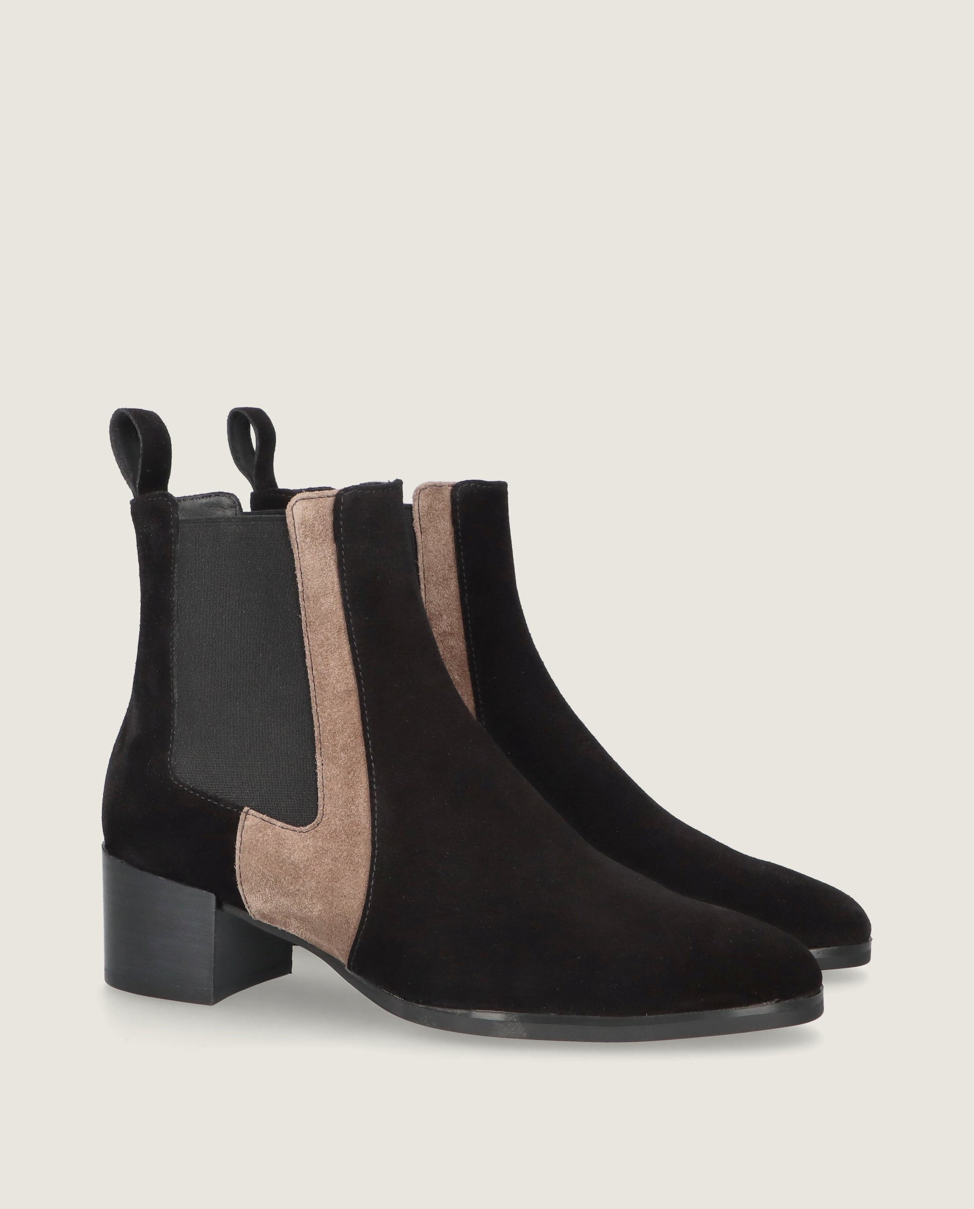 bottines-daim-931onq-1.jpg Bottines en daim noir Sharon 37 – Image 1