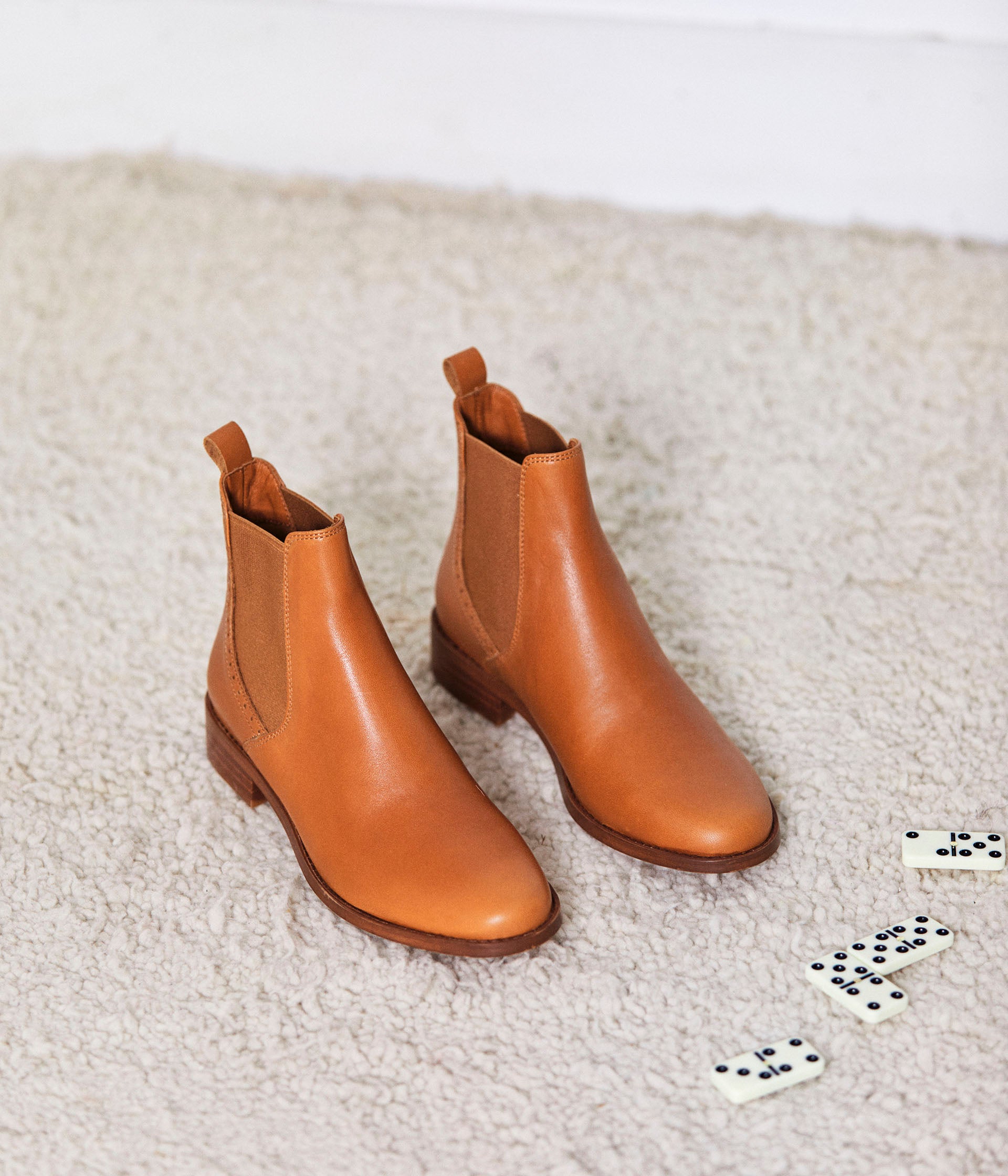 bottines-femme-plate-430rrc-1.jpg Bottines plates Prune | Mellow Yellow Femme | Mellow Yellow – Image 1