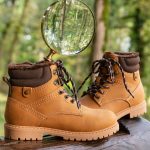Boots garçon fourrées avec col matelassé à lacets bicolores et à zip