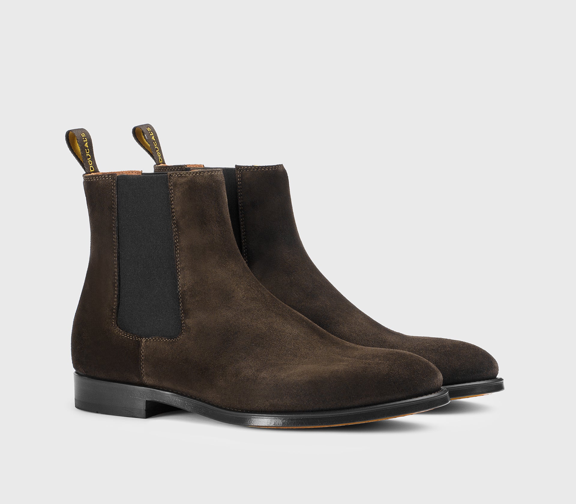 bottines-homme-daim-663qqh-1.jpg Bottine en daim marron. – Image 1
