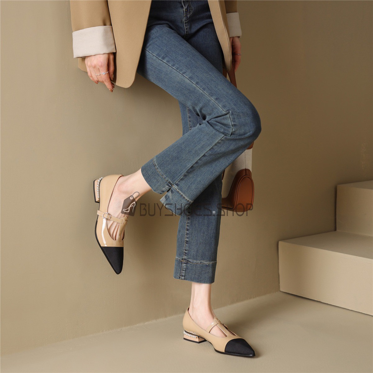 chaussures-femme-petit-talon-412yfl-1.jpg Petit Talon Carré Escarpins Femme Confortable Escarpin Talon Carré Chaussures Escarpins Confortables – Image 1