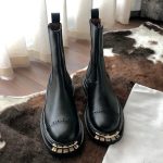 Les bottes bout de métal style «Sandro»