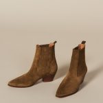Bottines & Boots | Sandro FR | Bottines daim, Bottines chelsea en cuir, Boots noires